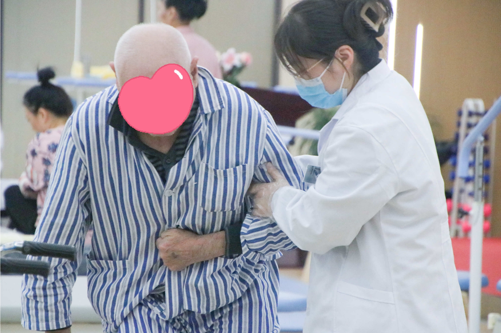 高血压老人如何康复护理？杭州东方华康康复医院的个性化康复方案