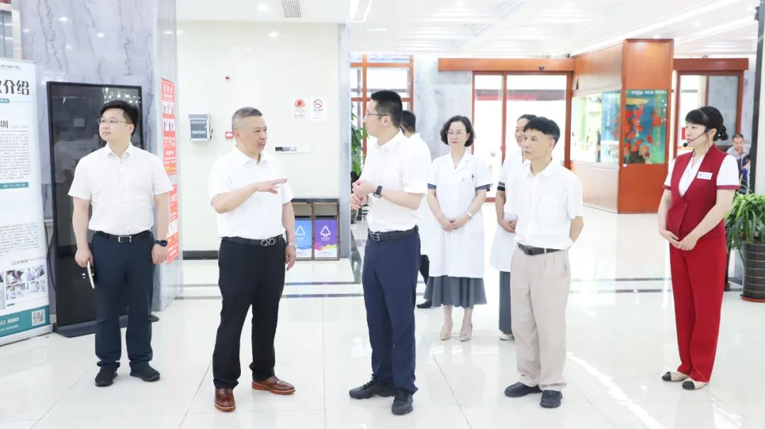 萧山区委社会工作部常务副部长何铁峰一行莅临杭州东方华康康复医院调研指导